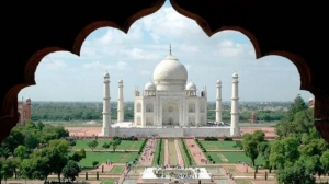 Monument of Indian Golden Triangle Tour